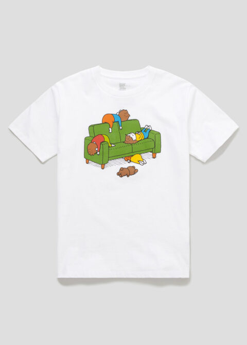 コラボTシャツそのままお昼寝01